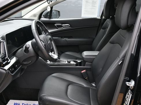 Used 2023 Kia Sportage EX AWD/4WD image 14