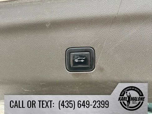 Used 2022 Chevrolet Tahoe LT w/ Luxury Package AWD/4WD image 35