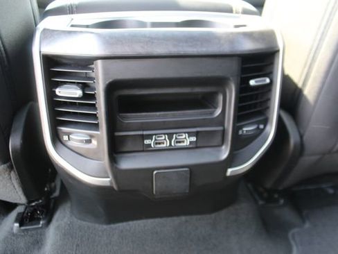 Used 2023 RAM 1500 Big Horn AWD/4WD image 32