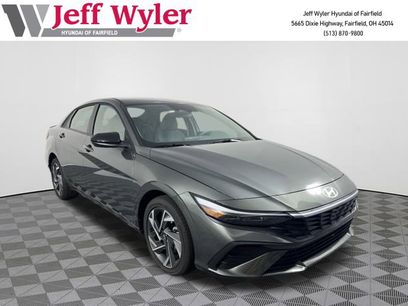 New 2025 Hyundai Elantra SEL