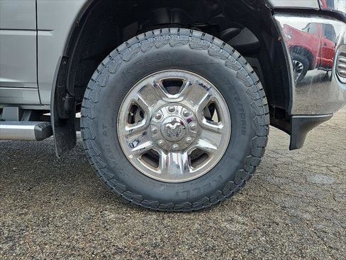 Used 2024 RAM 2500 Tradesman w/ Safety Group image 27