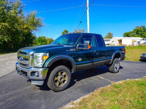 Used 2012 Ford F350 Lariat w/ FX4 Off Road Pkg image 7
