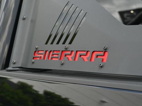 Used 2017 GMC Sierra 1500 SLT w/ All Terrain X Package AWD/4WD image 24