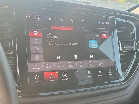 Used 2025 Dodge Durango GT AWD/4WD image 29