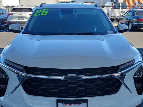 New 2025 Chevrolet Trax LT w/ Driver Confidence Package image 29