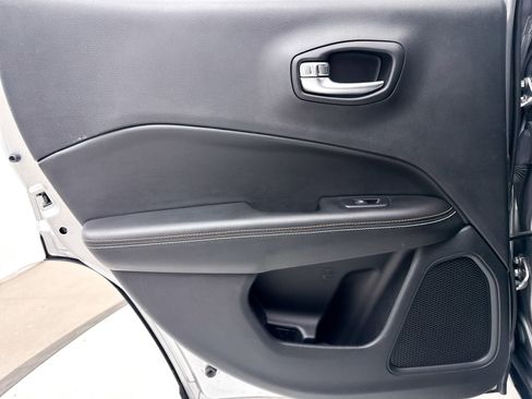 Used 2019 Jeep Compass Sport w/ Tech Group FWD image 28