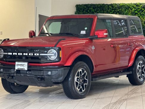 Certified 2022 Ford Bronco Outer Banks image 8