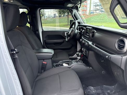 Used 2023 Jeep Wrangler Unlimited Sport AWD/4WD image 24