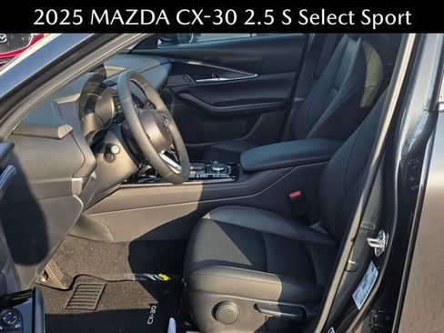 New 2025 MAZDA CX-30 AWD 2.5 S w/ Select Sport Pkg image 22