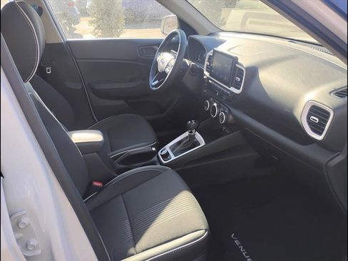 New 2026 Hyundai Venue SEL image 10