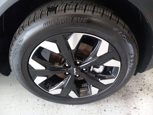 Used 2023 Kia Sportage X-Line w/ X-Line Premium Package AWD/4WD image 4