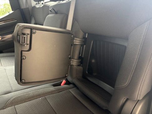 New 2025 GMC Sierra 1500 Elevation image 35