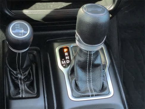 Used 2020 Jeep Wrangler Unlimited Sahara w/ Safety Group image 32