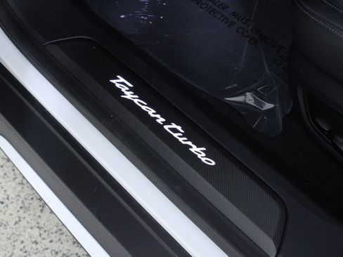 Used 2020 Porsche Taycan Turbo image 19