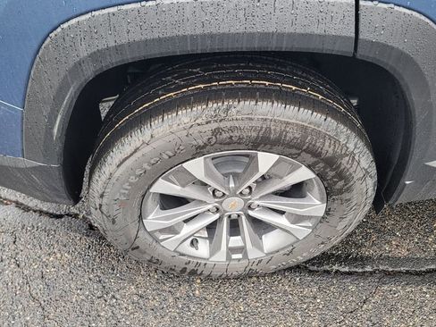 New 2026 Chevrolet Equinox LT w/ Convenience Package II FWD image 13