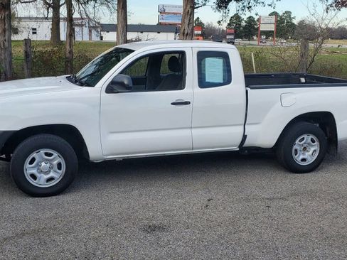 Used 2015 Toyota Tacoma 2WD Access Cab image 7