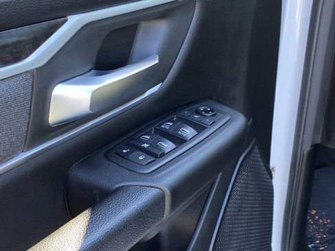 Used 2021 RAM 1500 Big Horn image 11