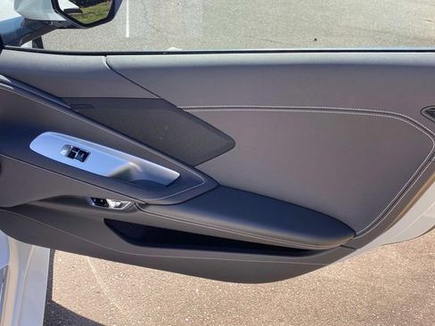 Used 2025 Chevrolet Corvette Stingray w/ Z51 Performance Package image 34