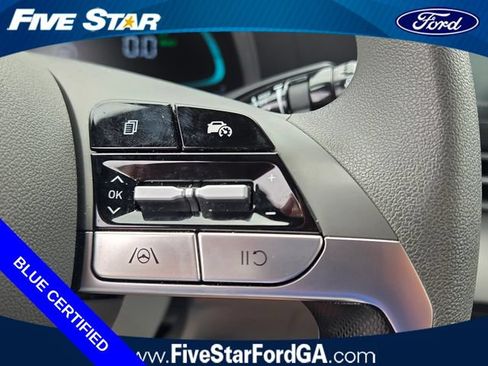 Used 2025 Hyundai Elantra Hybrid FWD image 23