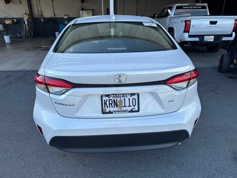 Used 2025 Toyota Corolla LE FWD image 6