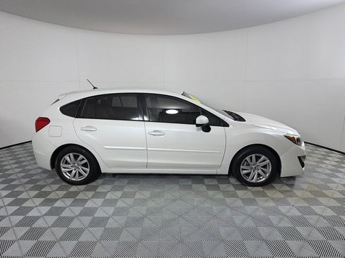 Used 2015 Subaru Impreza 2.0i Premium AWD/4WD image 4