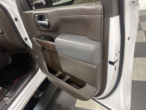 Used 2020 GMC Sierra 2500 Denali w/ Denali Ultimate Package image 23