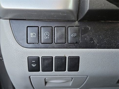 Used 2019 Toyota Highlander Plus image 17