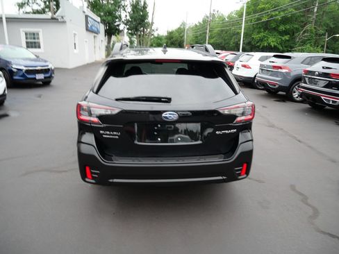 Used 2021 Subaru Outback Premium AWD/4WD image 4