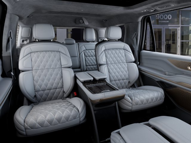 New 2027 Lincoln Navigator Black Label w/ Black Label Special Edition AWD/4WD image 11