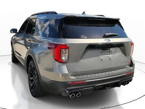 Certified 2020 Ford Explorer ST w/ ST Street Pack image 3