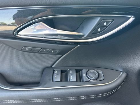 Used 2026 Buick Envision Preferred AWD/4WD image 11
