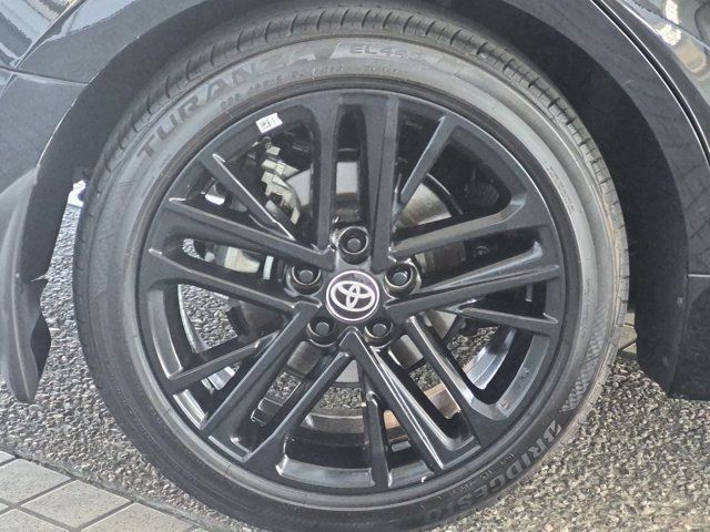 Used 2025 Toyota Camry SE FWD image 13