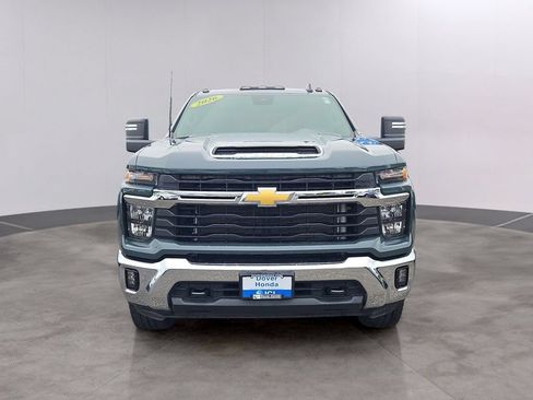 Used 2026 Chevrolet Silverado 2500 LT AWD/4WD image 2