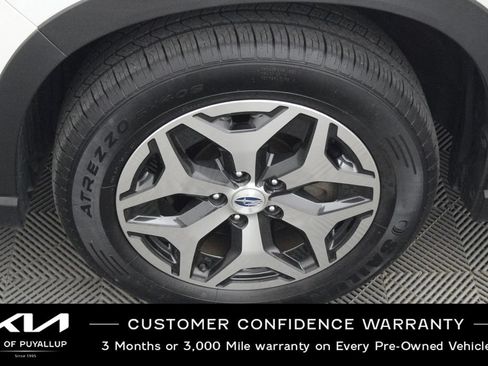 Used 2022 Subaru Forester Premium AWD/4WD image 21