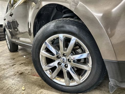 Used 2013 Ford Edge Limited FWD image 12