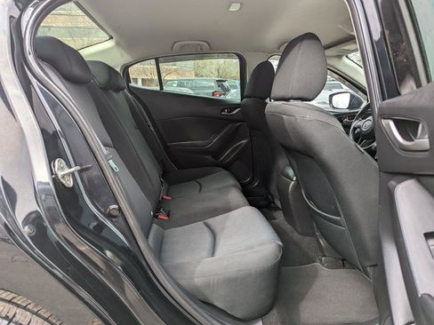 Used 2016 MAZDA MAZDA3 i Sport image 34