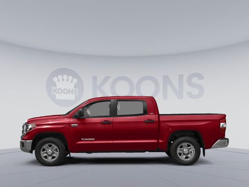 Used 2019 Toyota Tundra SR5 w/ TRD Off Road Package AWD/4WD image 4