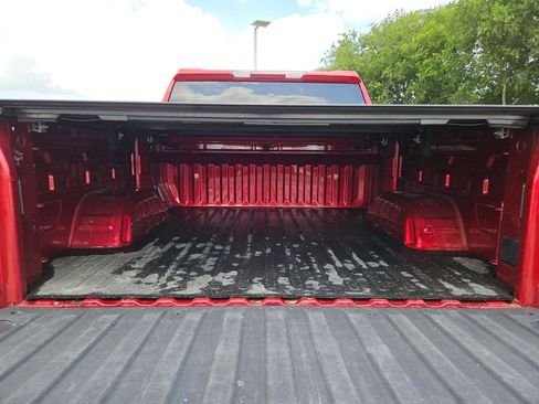 Used 2021 Chevrolet Silverado 1500 LT RWD image 24