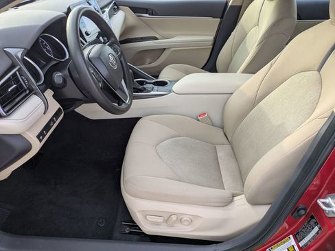 Used 2023 Toyota Camry LE image 11