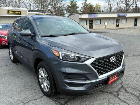 Used 2019 Hyundai Tucson SE image 3