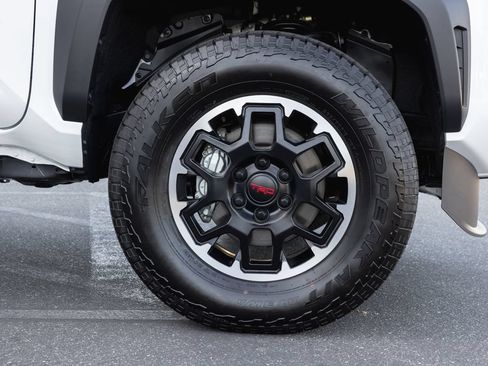 New 2026 Toyota Tacoma TRD Off-Road AWD/4WD image 4