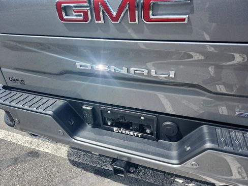 Certified 2024 GMC Sierra 1500 Denali AWD/4WD image 4