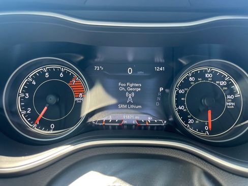 Used 2021 Jeep Cherokee Limited AWD/4WD image 20