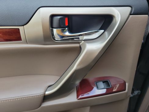 Used 2019 Lexus GX 460 Premium image 23