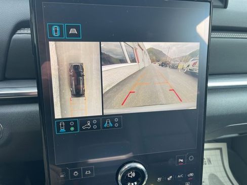 Used 2026 GMC Terrain Elevation w/ Elevation Premium Package image 25