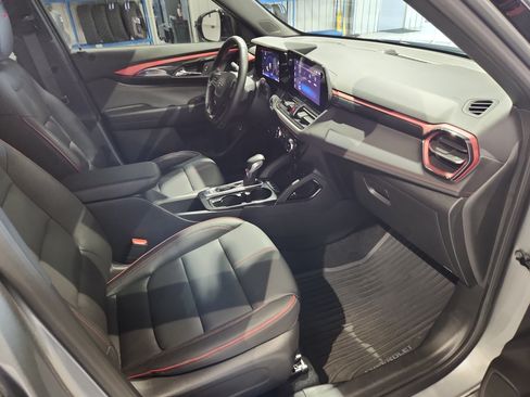 Used 2026 Chevrolet TrailBlazer RS w/ Convenience Package AWD/4WD image 16
