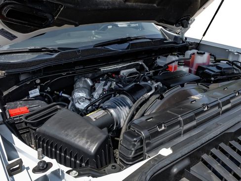 Used 2025 Chevrolet Silverado 3500 W/T AWD/4WD image 47