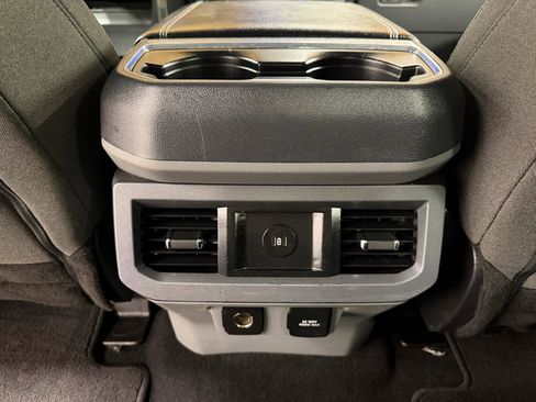 Used 2024 Ford F250 XLT w/ FX4 Off-Road Package AWD/4WD image 23