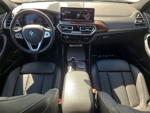 Used 2023 BMW X4 xDrive30i image 17