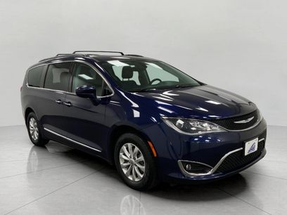 Used 2017 Chrysler Pacifica Touring-L